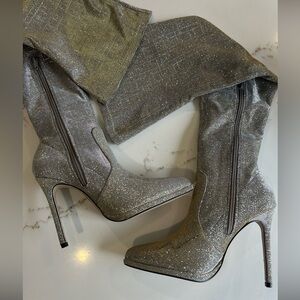 Shoe Dazzle Lequisha Silver Glitter High Heel Boots size 8 NEW